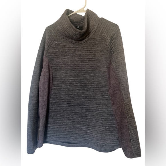 EUC Kuhl Women’s merino wool blend base layer for cozy winter skiing - Picture 1 of 5